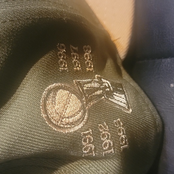 Nike New Err 950 Unisex Hat, Size Adjustable, colors Forest Green and Tan - Picture 2 of 7